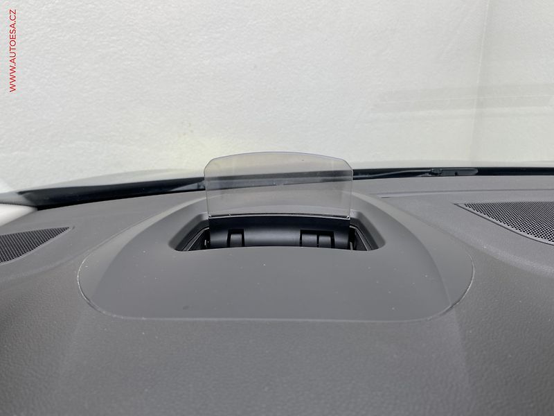 Renault Mégane (2017) 1.2 TCe, Intense, LED, navi - fotka 16 z 19