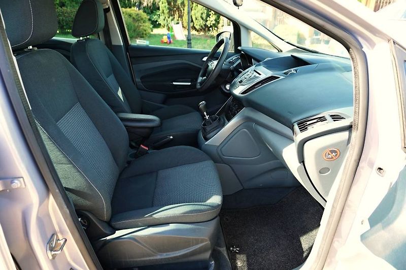 Ford C-MAX (2011) 1,6 TDCI 85 kW - fotka 16 z 36