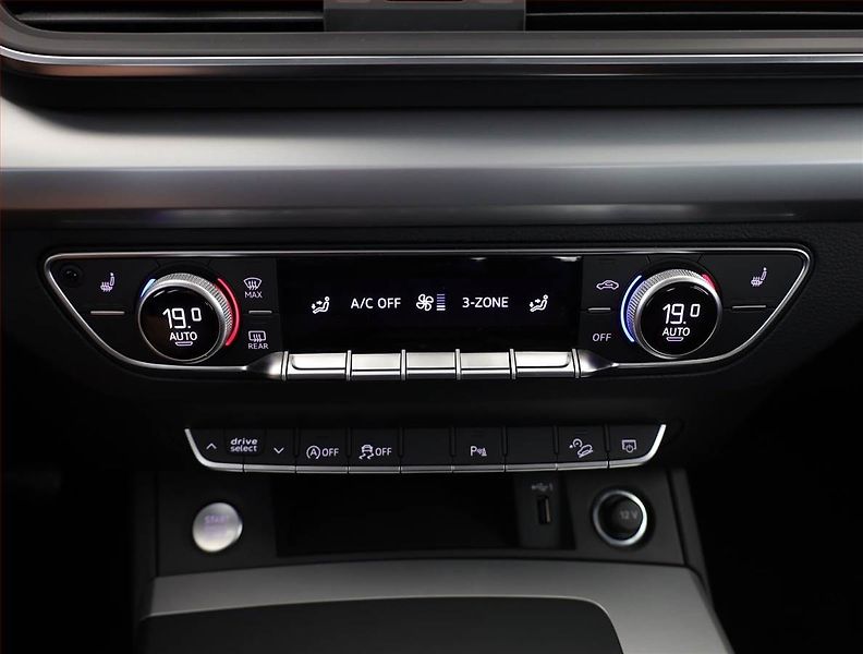 Audi Q5 (2022) 40 TDI, DPH, ČR - fotka 11 z 19