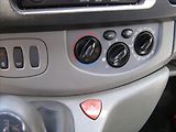 Renault Trafic 2,0   NELZE NASTARTOVAT - náhled 11
