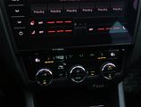 Škoda Octavia (2018) Scout 2.0 TDI, 4X4, Automat - náhled 17