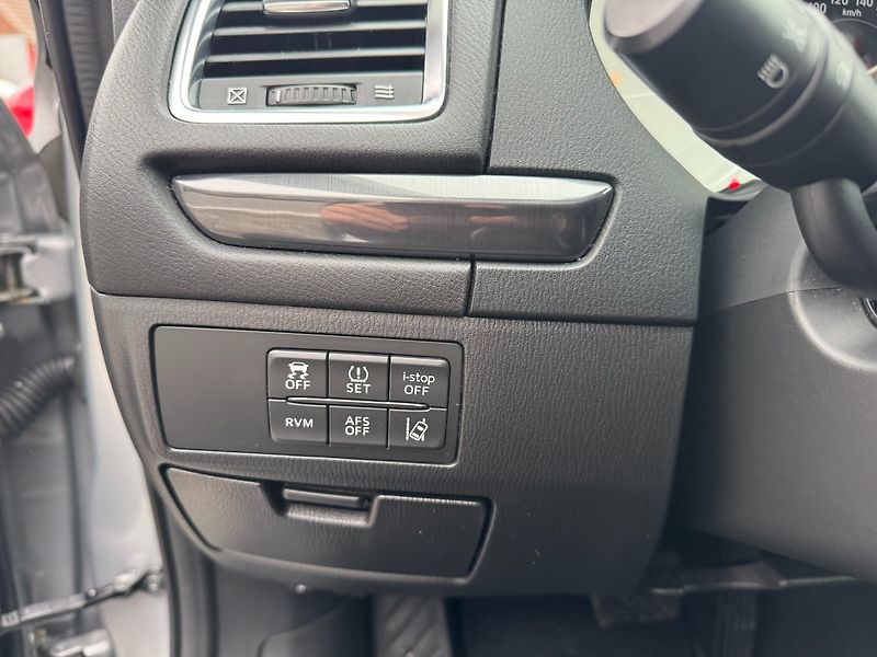 Mazda 6 (2014) Sport Combi 2.0i Attraction - fotka 31 z 36