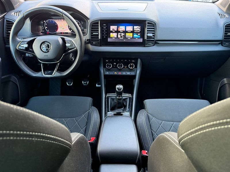 Škoda Karoq Sportline Exclusive 1,5 TSI 11 - fotka 5 z 33