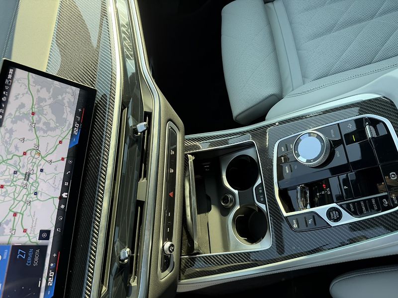 BMW X5 (2025) BMW X5 M60i xDrive - fotka 3 z 21