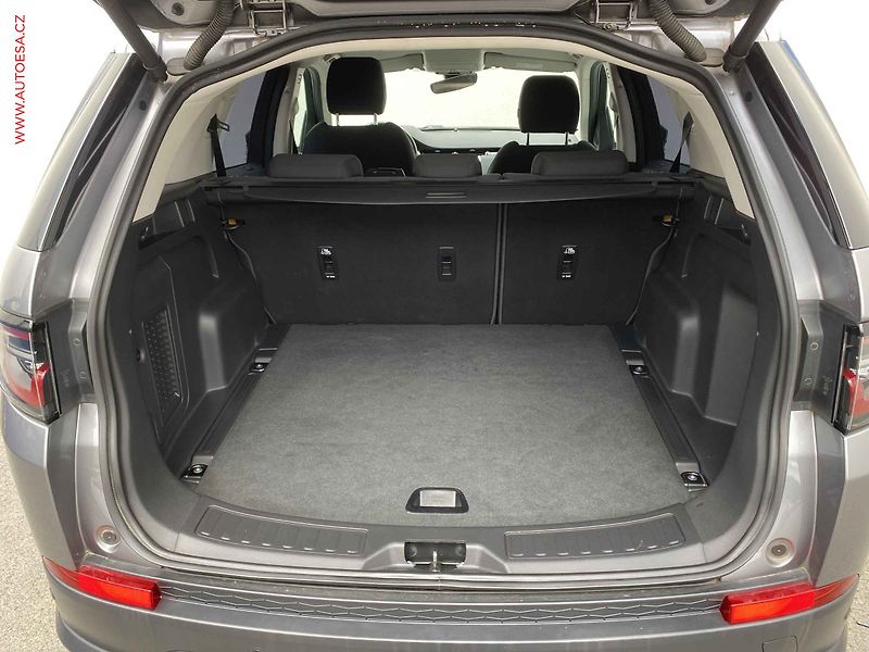 Land Rover Discovery Sport (2020) 2.0D, Sport, LED, navi, panor - fotka 7 z 16