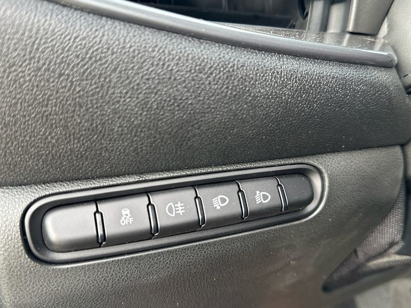 Fiat 500 (2026) Hybrid Torino 1.0 BSG 65k MT6 - fotka 18 z 23
