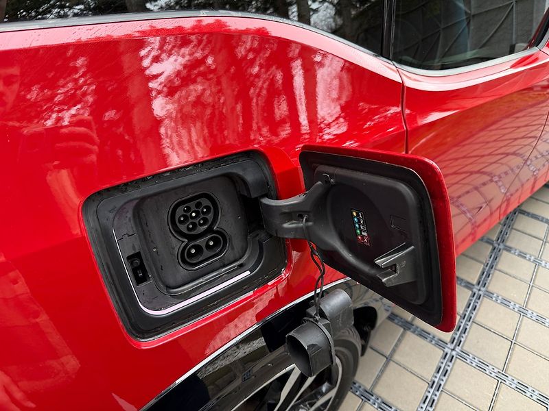 BMW i3 i3S, 120 Ah, Kamera, Panorama - fotka 7 z 28