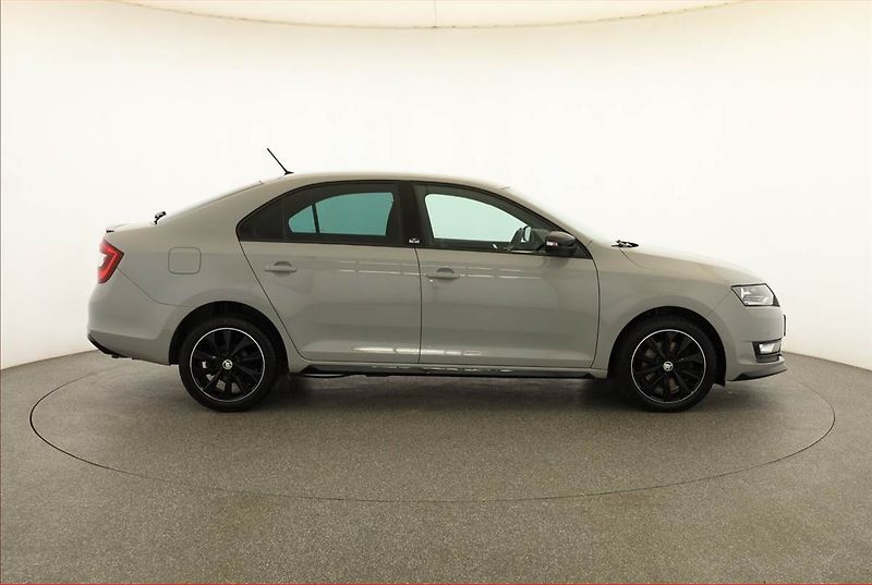 Škoda Rapid (2019) Monte Carlo 1.0 TSI, Bi-Xenony - fotka 6 z 16