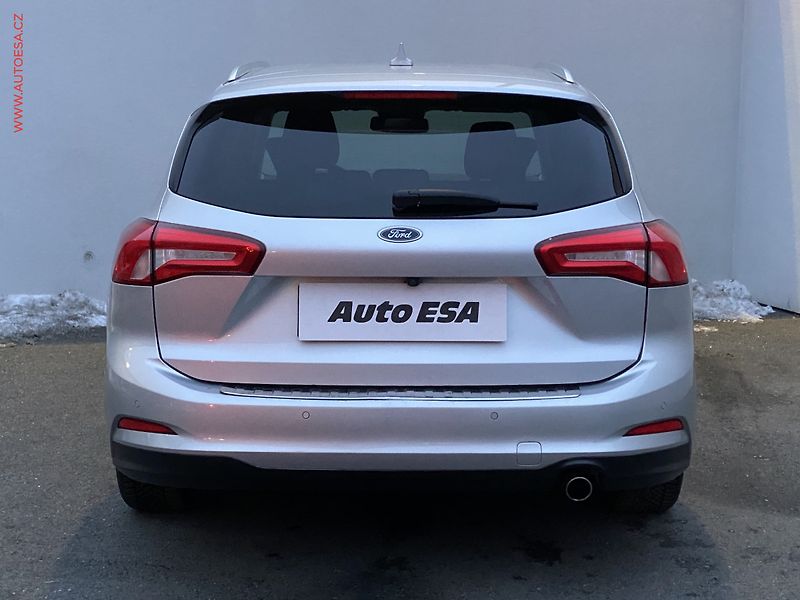 Ford Focus (2019) 1.5TDCi, Titanium, AT, LED - fotka 5 z 17