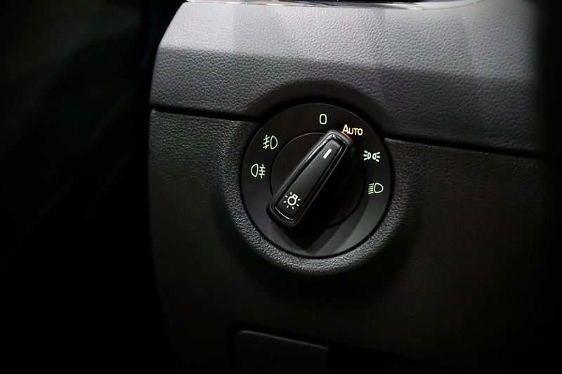 Škoda Octavia 3 FL Combi 1.4 TSI 110 kW - fotka 19 z 37