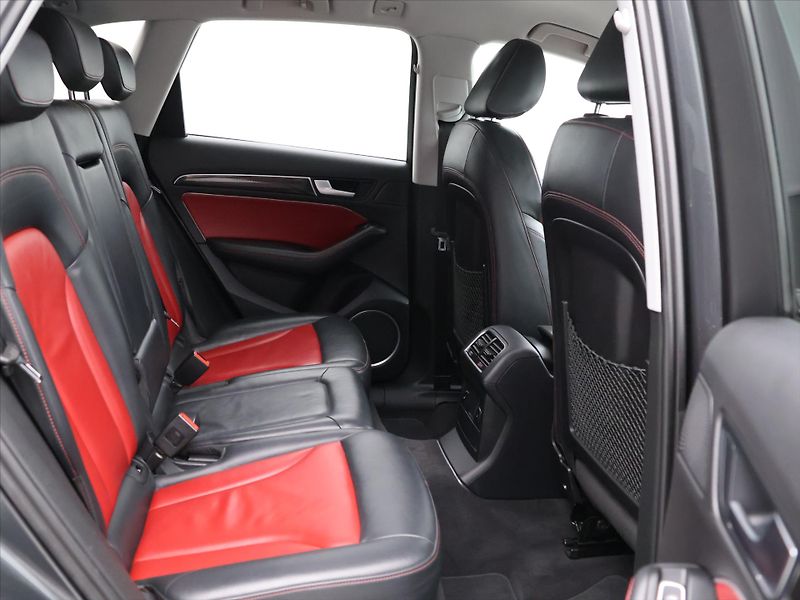 Audi SQ5 3,0 BiTDI quattro Tiptronic - fotka 12 z 35