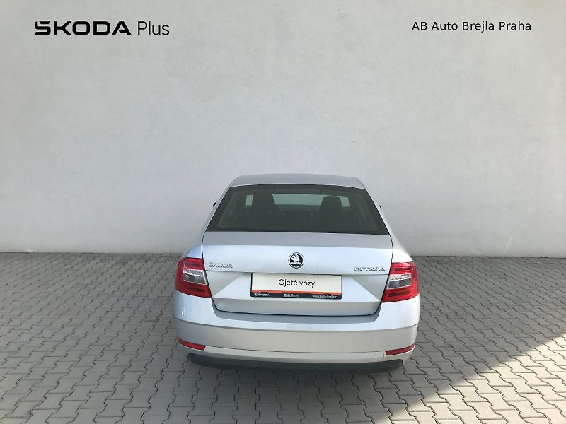 Škoda Octavia (2018) AMB TD 85/1.6 A7F - fotka 16 z 25