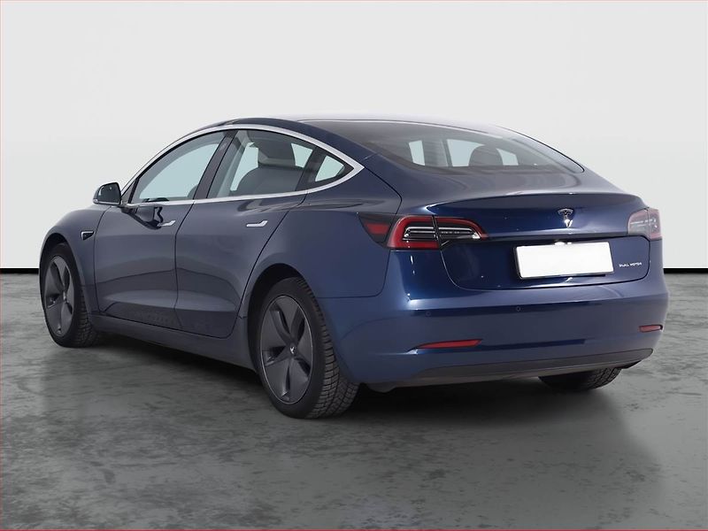 Tesla Model 3 (2019) Long Range 4WD 78kWh, SoH 84% - fotka 4 z 23
