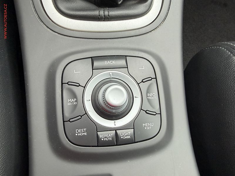Renault Mégane (2010) 1.4TCe, Navi, +ALU - fotka 16 z 20