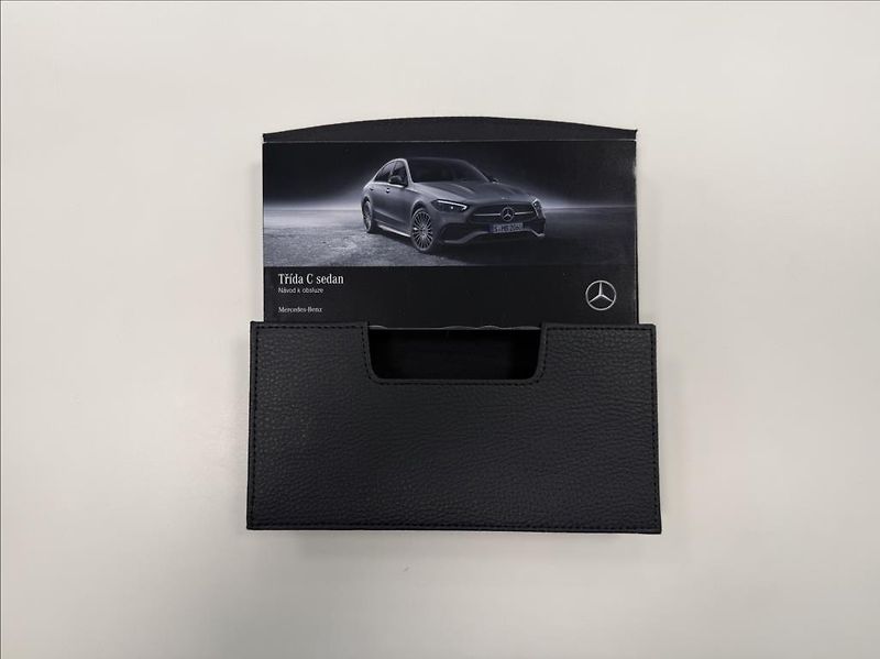 Mercedes-Benz Třídy C AMG Paket  C 300 4MATIC - fotka 22 z 24