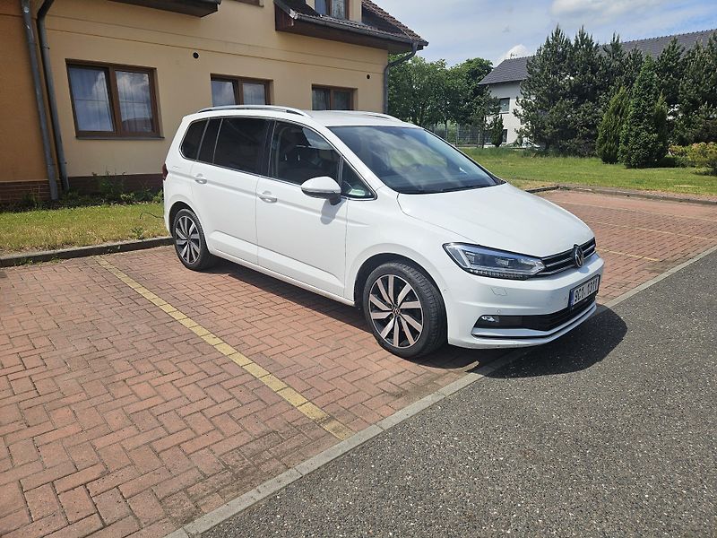 Volkswagen Touran (2020) - fotka 2 z 7