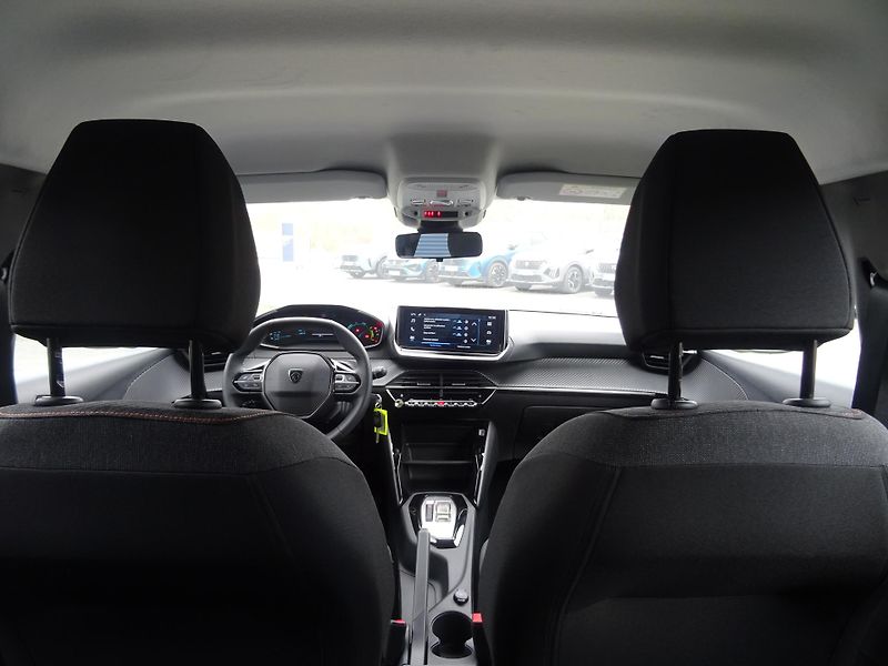Peugeot 208 (2026) STYLE Hybrid 110 e-DCS6 - fotka 18 z 37