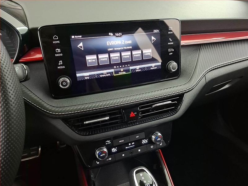 Škoda Fabia (2025) 1.0 TSI, MONTE CARLO, AUTOMAT - fotka 12 z 17