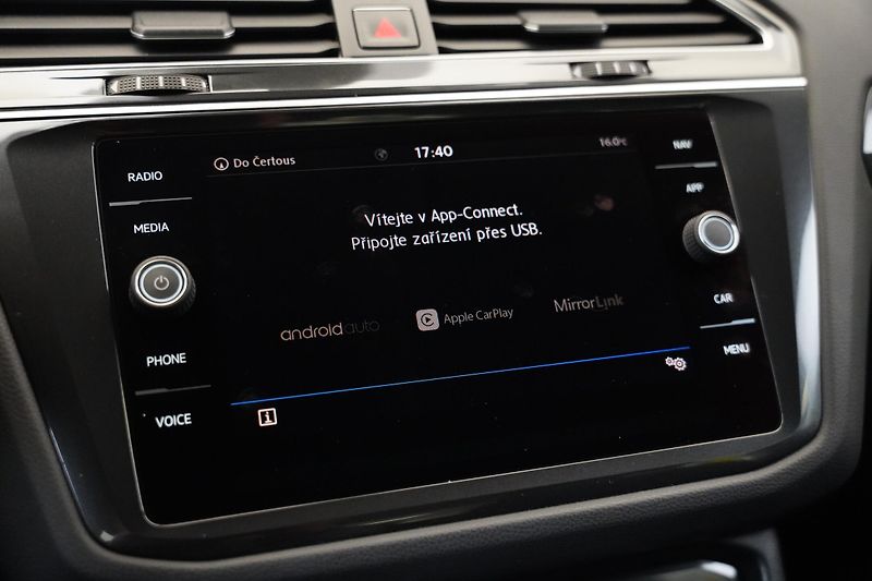 Volkswagen Tiguan - fotka 18 z 25