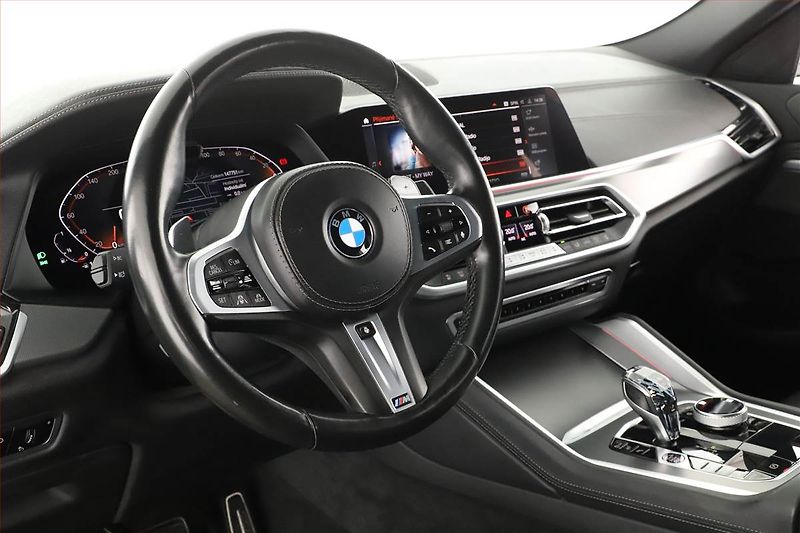 BMW X6 (2022) xDrive40i - fotka 13 z 20