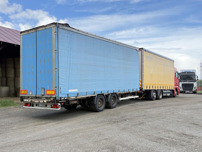MAN TGX (2011) 24.440 6x2 + Schwarzmuller - fotka 4 z 14