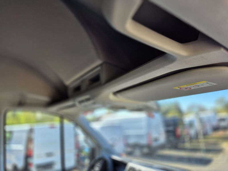 Volkswagen Crafter (2019) 2.0Tdi L2H2 - fotka 21 z 29