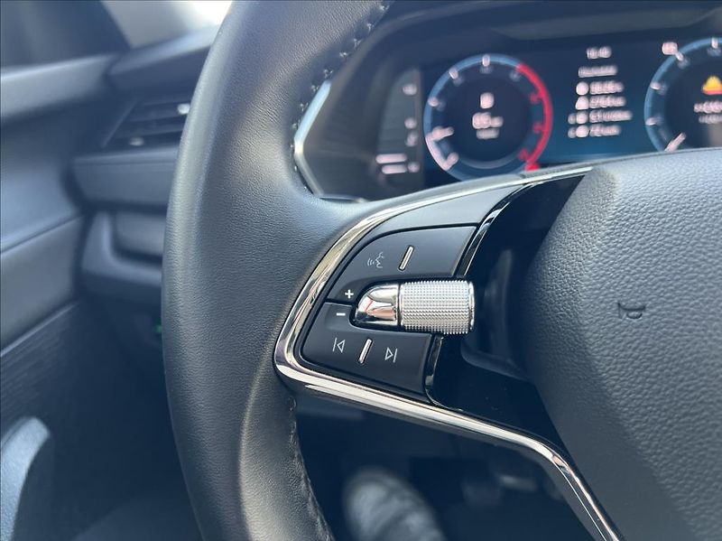 Škoda Octavia 2,0 TDi Ambition LED záruka - fotka 27 z 28