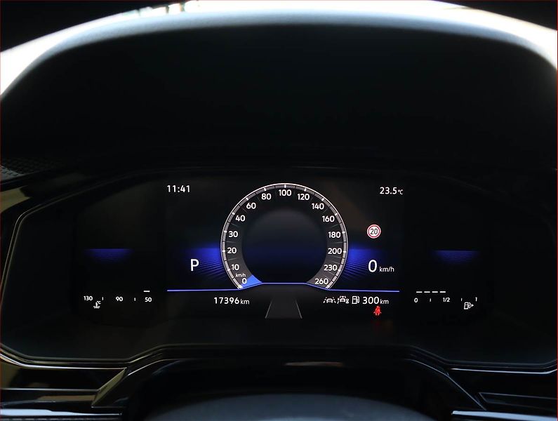 Volkswagen Polo (2025) 1.0 TSI - fotka 11 z 22