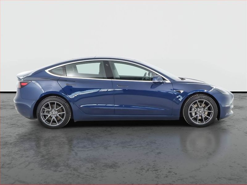 Tesla Model 3 (2019) Long Range RWD 78kWh, SoH 81% - fotka 6 z 22