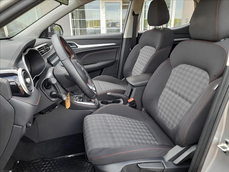 MG ZS 1,5 DVVT Essential - fotka 11 z 21