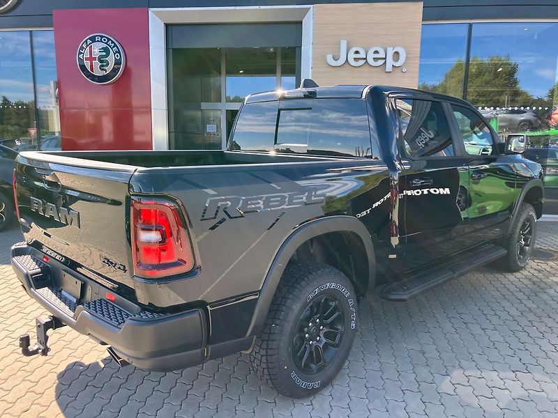 Dodge RAM (2025) 3.0 I6 426k REBEL PREMIUM EDIT - fotka 22 z 77