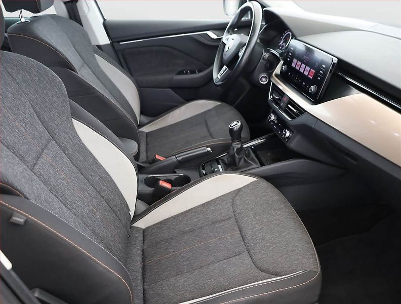 Škoda Scala (2019) Style 1.6 TDI, Serv.kniha - fotka 7 z 18