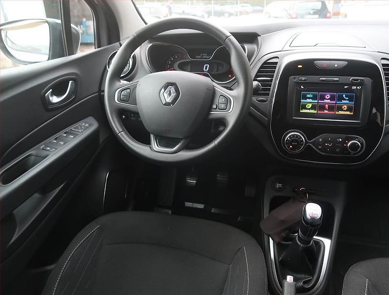 Renault Captur (2019) 1.3 TCe, Serv.kniha, Navi - fotka 7 z 18