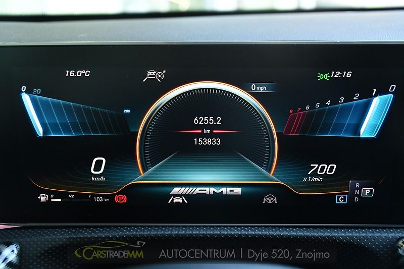 Mercedes-Benz Třídy A A 35 AMG 4MATIC AERO - fotka 31 z 55