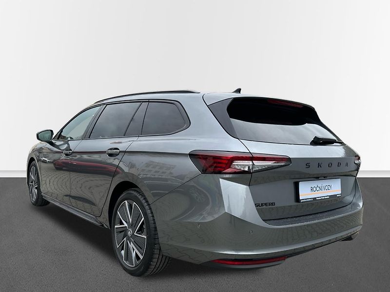 Škoda Superb Combi Sportline 2,0 TDI 110 kW - fotka 8 z 24