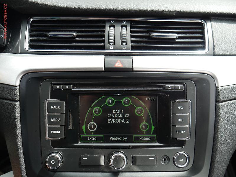 Škoda Superb (2015) 2.0 TDi, DSG, bixen - fotka 16 z 21