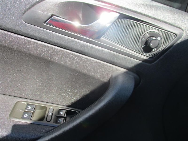 Škoda Yeti 1,4 TSI, MonteCarlo, servis, - fotka 30 z 42