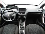 Peugeot 2008 (2016) 1.2 PT, ČR, AC, tempo, park - náhled 8