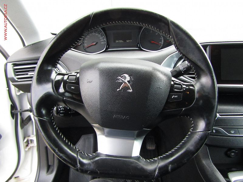 Peugeot 308 (2017) 1.6HDi, ČR, LED, park.čidla - fotka 17 z 18
