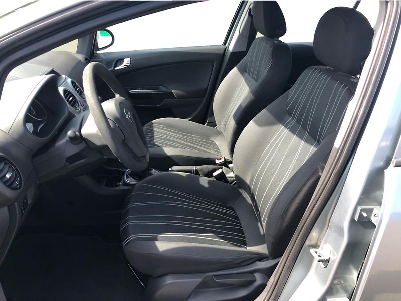 Opel Corsa 1.2 - fotka 11 z 27