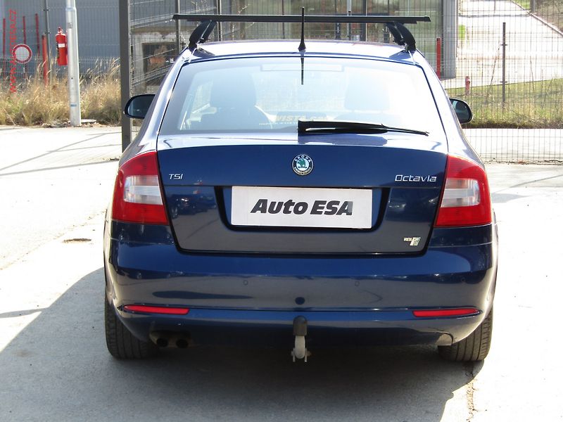 Škoda Octavia (2011) 1.4TSi, ČR, Ambiente - fotka 5 z 16