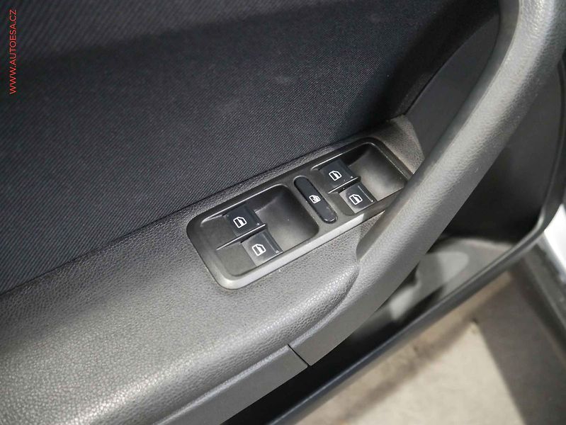 Škoda Yeti (2010) 1.2 TSi, AC, temp - fotka 16 z 16