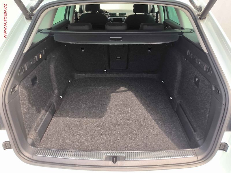 Škoda Superb (2016) 1.8 TSi, Style, bixen, +kola - fotka 7 z 25