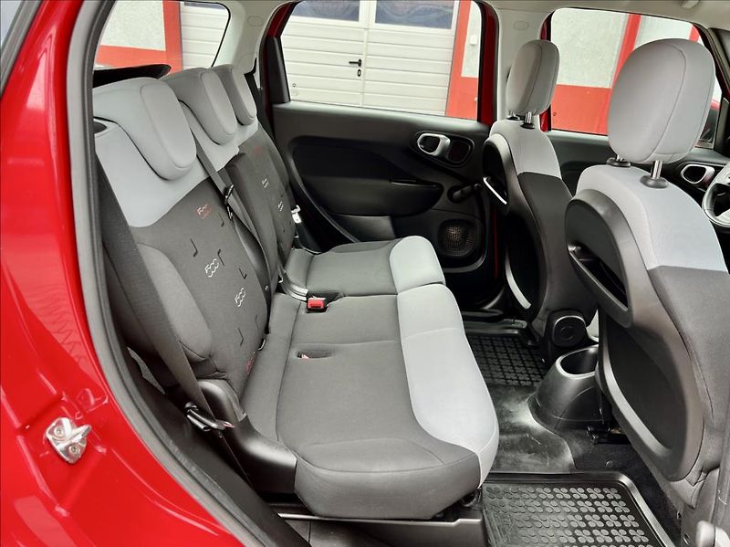 Fiat 500L 1,6 JTD  LIVING - klima -ALU - fotka 15 z 36