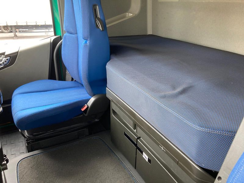 Volvo FH FH 500 I-SAVE NAVI TOP STAV - fotka 20 z 26