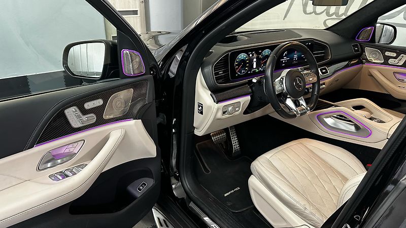 Mercedes-Benz GLS 63 AMG / TOP VÝBAVA  - fotka 46 z 80