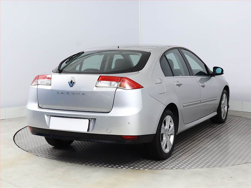 Renault Laguna (2008) 2.0 DCi, Xenony, Tempomat - fotka 5 z 15