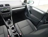 Volkswagen Golf (2011) 1.4 16V, Vyhř. sedaček - náhled 8