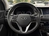 Hyundai Tucson 2.0 CRDI Style 4x4 Autom - náhled 13