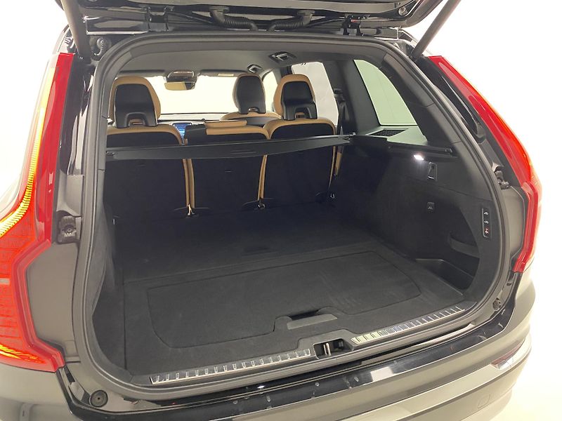 Volvo XC90 B5 AWD INSCRIPTION AUT CZ - fotka 6 z 52